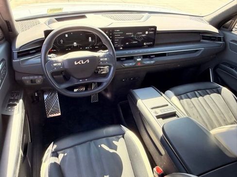 Used 2025 Kia EV9 GT-Line AWD/4WD image 15