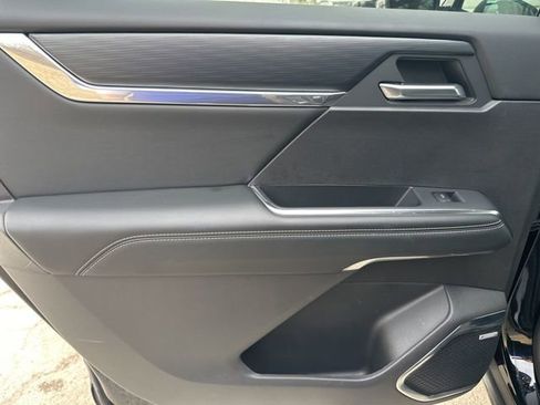 Used 2025 GMC Acadia Elevation image 51