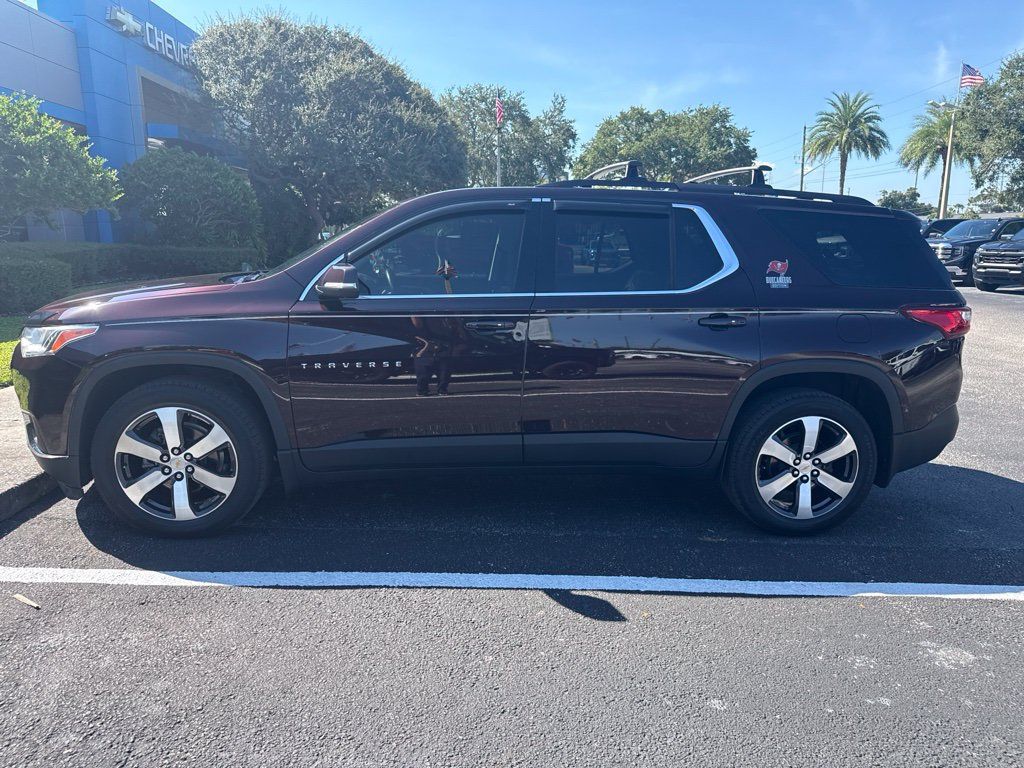 Certified 2021 Chevrolet Traverse LT w/ LT Premium Package FWD image 3