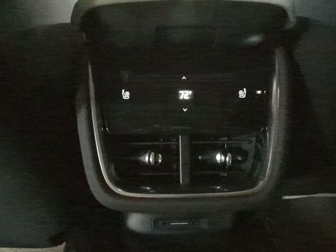 Used 2025 Polestar Polestar 3 image 18