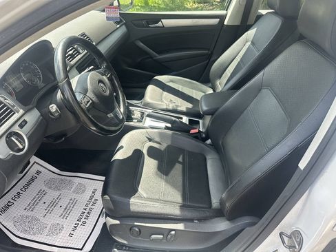 Used 2012 Volkswagen Passat 2.5 SE FWD image 9