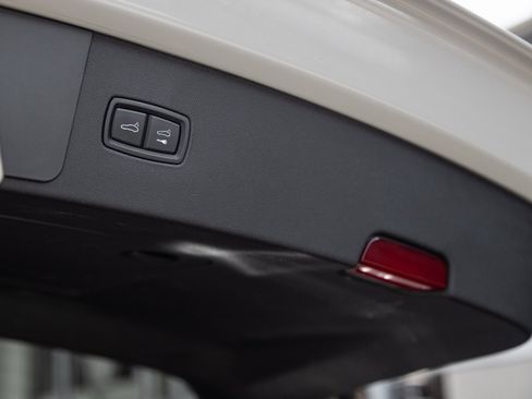 Certified 2023 Porsche Cayenne image 31