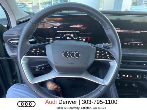 Used 2025 Audi Q5 Premium w/ Convenience Package image 5