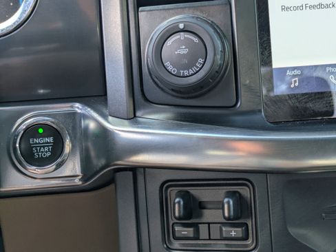 Used 2021 Ford F150 Lariat image 29