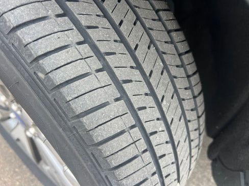 Certified 2022 Ford Escape Titanium w/ Class II Trailer Tow Package image 31