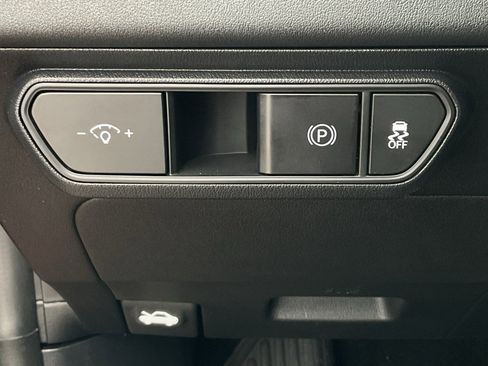 Used 2025 Kia K4 LXS image 25