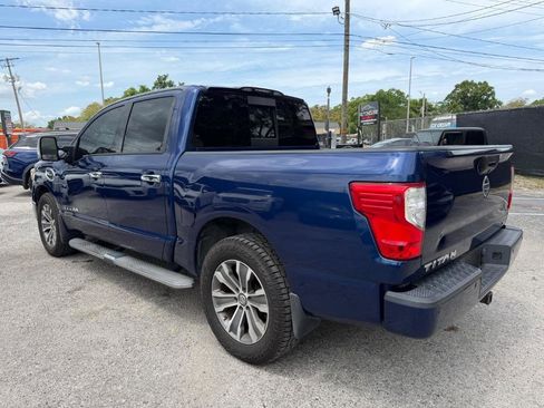 Used 2017 Nissan Titan SL w/ SL Towing Convenience Package image 7