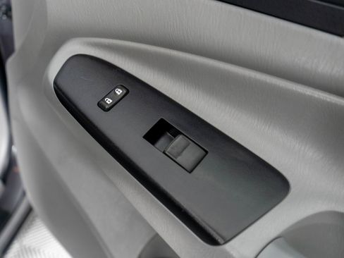 Used 2014 Toyota Tacoma 4x4 Double Cab w/ TRD Sport Package image 9