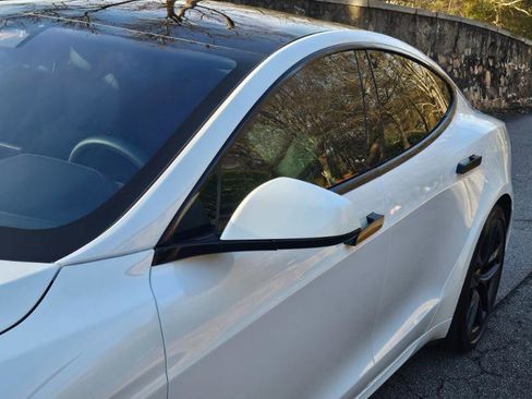 Used 2023 Tesla Model S Plaid image 17