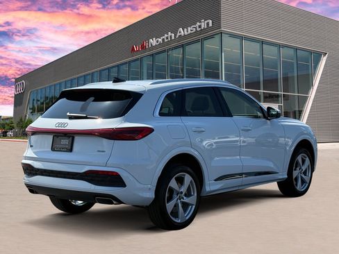Certified 2025 Audi Q5 Premium Plus w/ Premium Plus AWD/4WD image 7