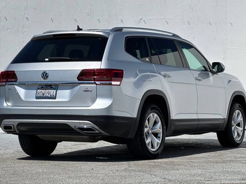 Used 2018 Volkswagen Atlas SE AWD/4WD image 3