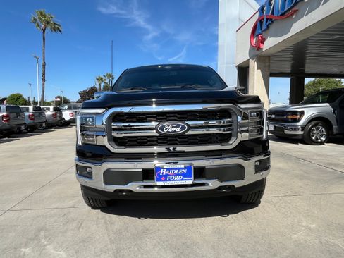 Used 2025 Ford F150 Lariat w/ Equipment Group 502A High AWD/4WD image 3