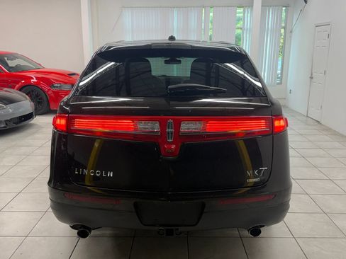 Used 2013 Lincoln MKT AWD image 8