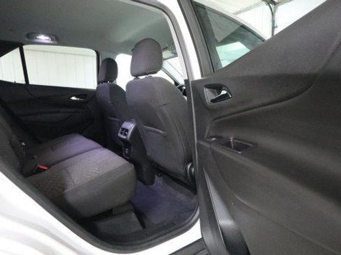 Used 2021 Chevrolet Equinox LT AWD/4WD image 11