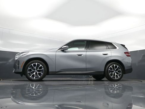 Certified 2025 BMW X3 xDrive30i w/ Convenience Package image 39