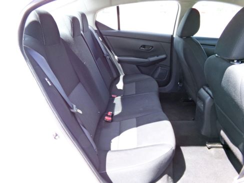 Used 2025 Nissan Sentra SV FWD image 13
