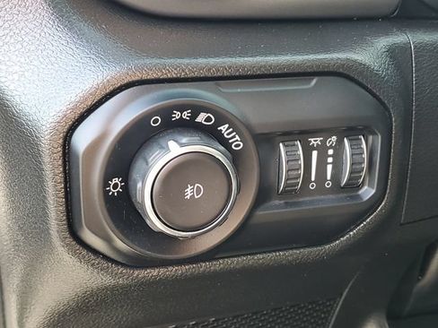 Used 2022 Jeep Wrangler Sport AWD/4WD image 7