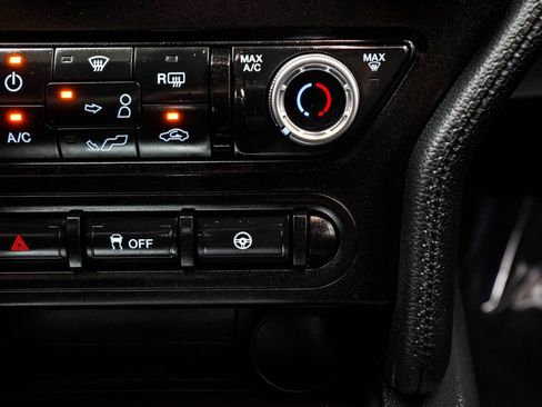 Used 2021 Ford Mustang GT RWD image 23