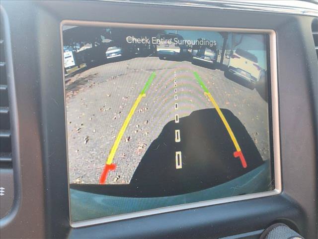 Used 2017 Jeep Grand Cherokee Laredo AWD/4WD image 11