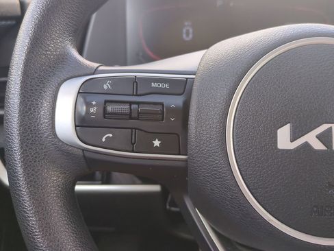 Used 2023 Kia Sportage LX FWD image 29
