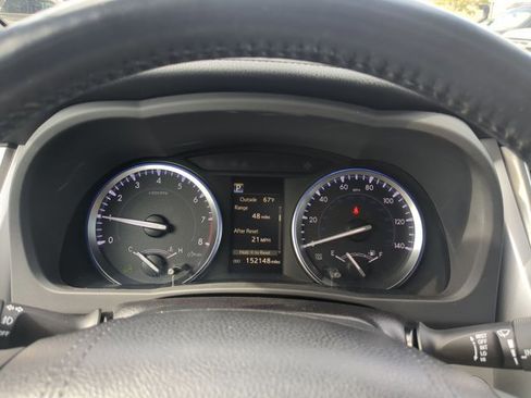 Used 2017 Toyota Highlander XLE w/ Carpet Mat Package image 8