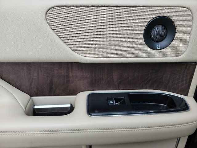 Used 2020 Lincoln Navigator Reserve RWD image 26