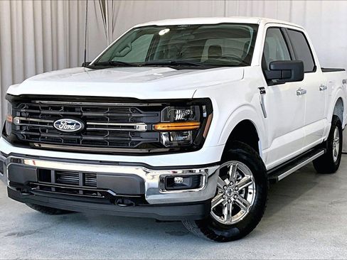 Certified 2025 Ford F150 XLT w/ Equipment Group 301A Standard image 12