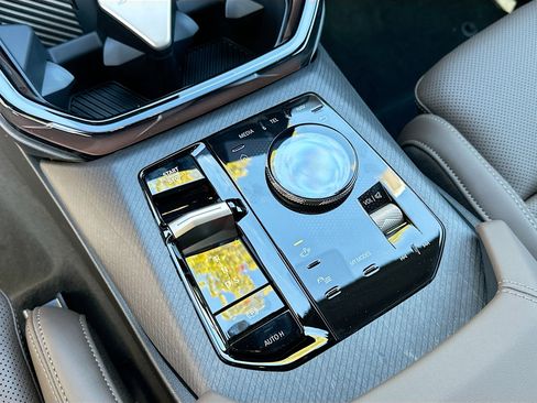 New 2025 BMW X3 xDrive30i w/ Premium Package image 16