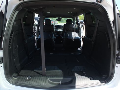 Used 2024 Chrysler Pacifica Limited FWD image 15