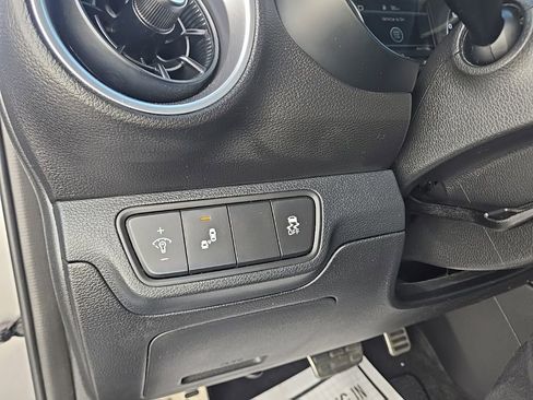 Used 2023 Kia Forte GT-Line image 25