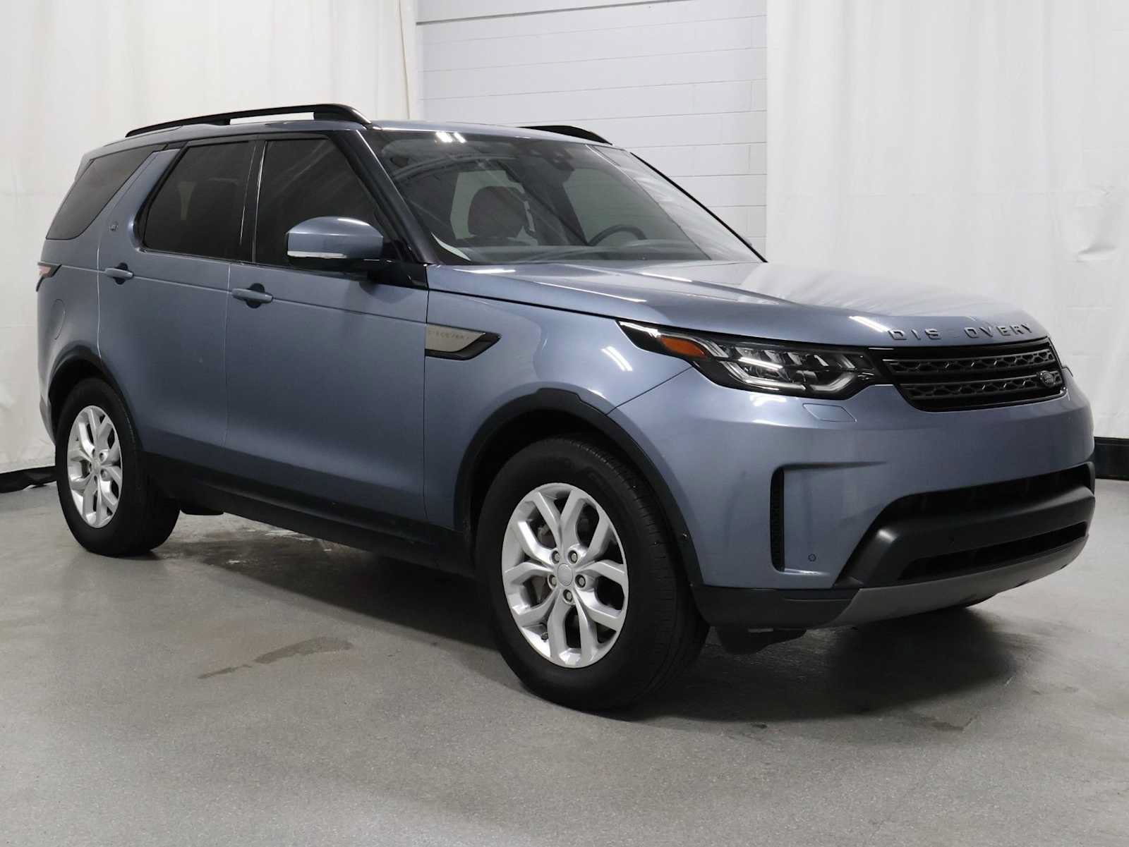 Used 2020 Land Rover Discovery SE AWD/4WD image 13