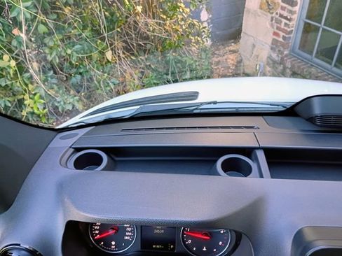 Used 2025 Mercedes-Benz Sprinter 2500 image 54