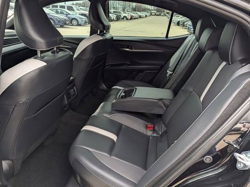 Used 2025 Toyota Camry SE image 26
