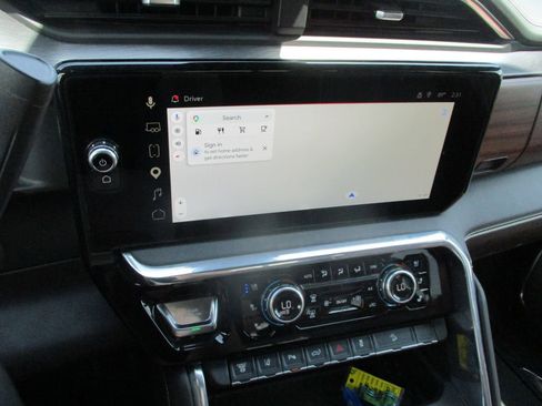Used 2025 GMC Sierra 3500 Denali Ultimate AWD/4WD image 32