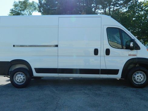 Used 2020 RAM ProMaster 2500 FWD image 5