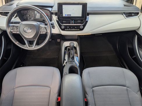 Used 2024 Toyota Corolla SE image 5