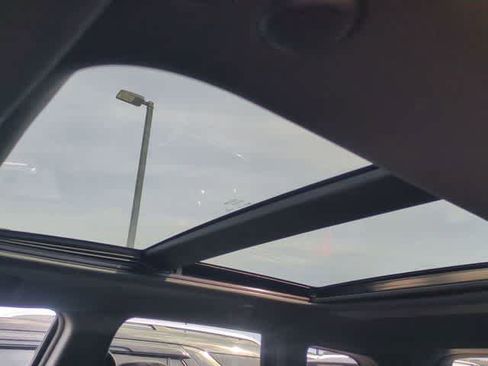 Used 2019 Jeep Grand Cherokee Limited w/ Luxury Group II AWD/4WD image 19