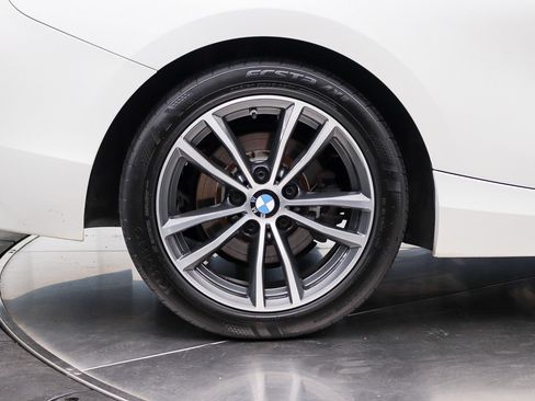 Used 2019 BMW 230i Convertible w/ Convenience Package RWD image 22