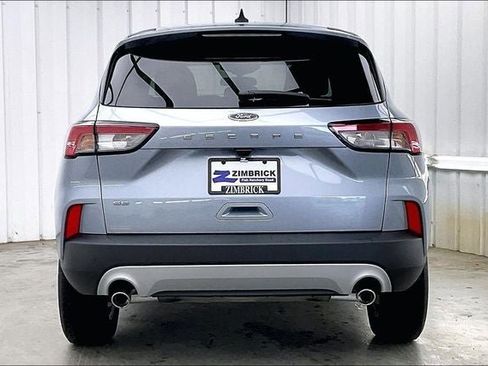 Used 2022 Ford Escape SE w/ Cold Weather Package AWD/4WD image 4