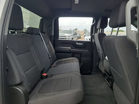 Used 2022 Chevrolet Silverado 2500 Custom w/ Custom Value Package AWD/4WD image 23