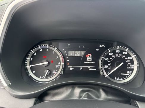 Used 2021 Toyota Highlander XSE FWD image 15