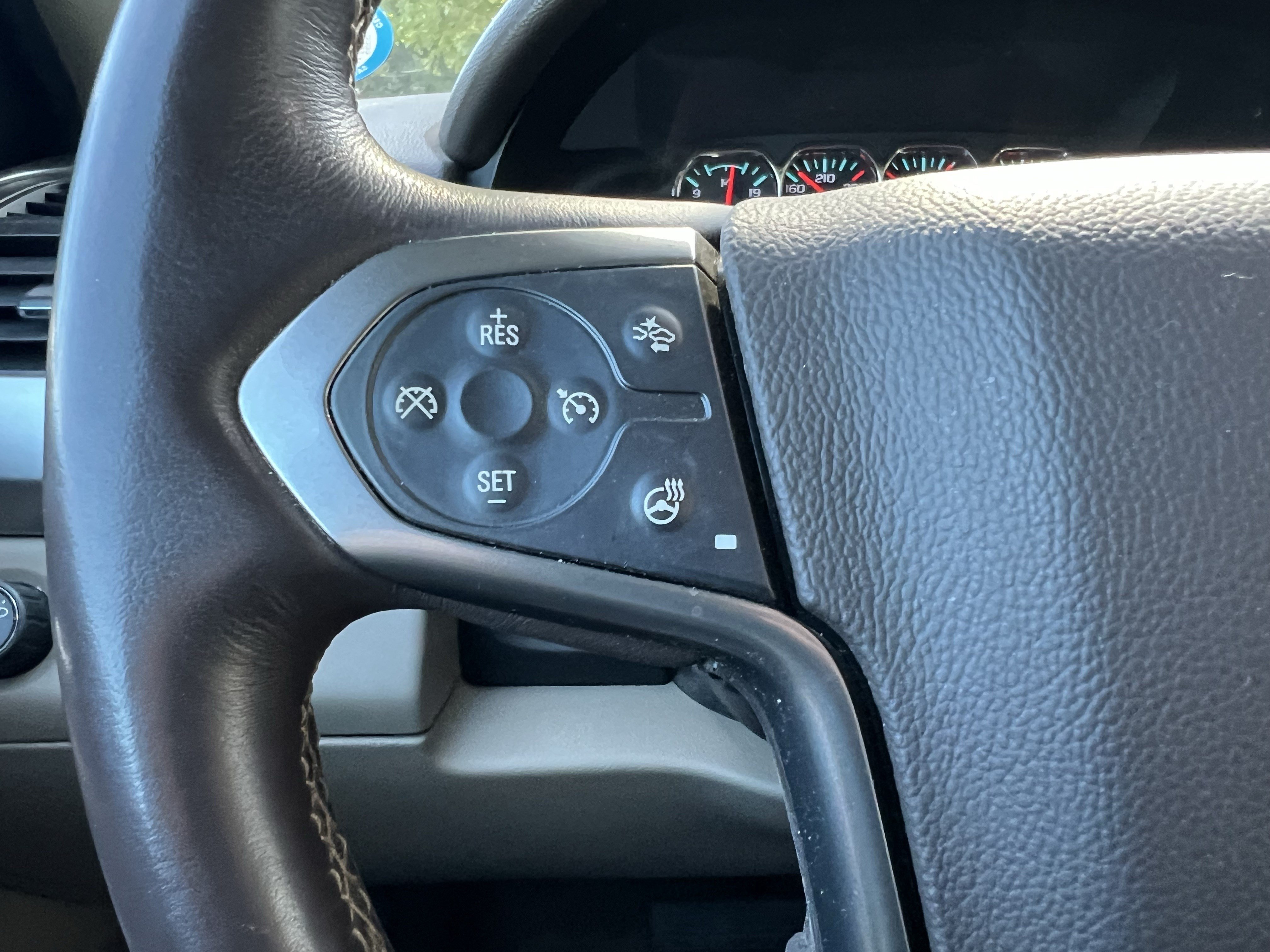 Used 2015 Chevrolet Tahoe LTZ AWD/4WD image 19