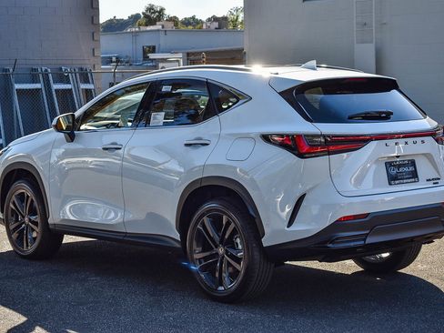New 2026 Lexus NX 450h+ NX 450h+ Luxury image 4