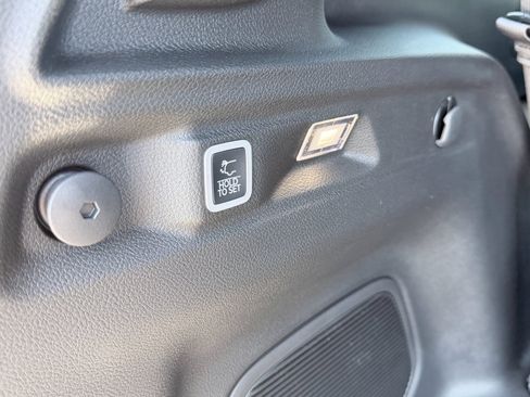New 2026 Jeep Grand Cherokee L Limited RWD image 10