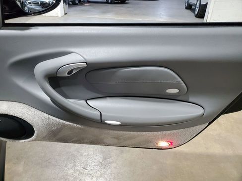 Used 2003 Porsche 911 Carrera image 15