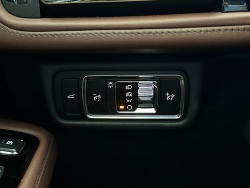 New 2026 Lincoln Aviator Reserve w/ Luxury Package RWD image 28
