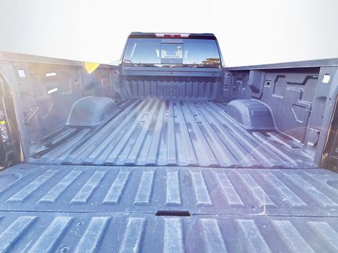 Used 2022 GMC Sierra 2500 SLT image 34