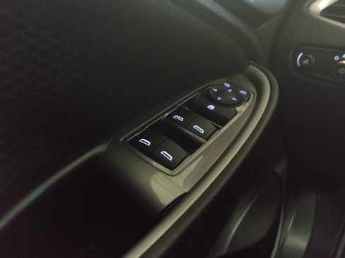 Used 2025 Chevrolet Malibu LT FWD image 27