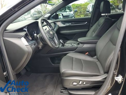 Certified 2024 Cadillac XT5 Premium Luxury FWD image 18