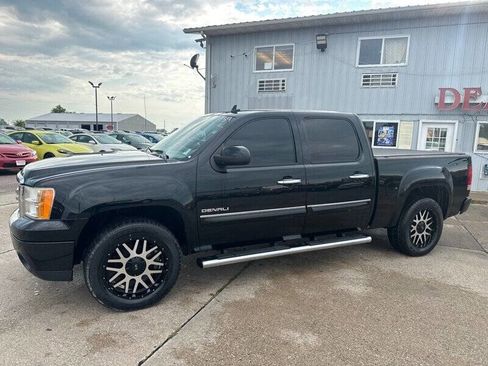 Used 2013 GMC Sierra 1500 Denali AWD/4WD image 2